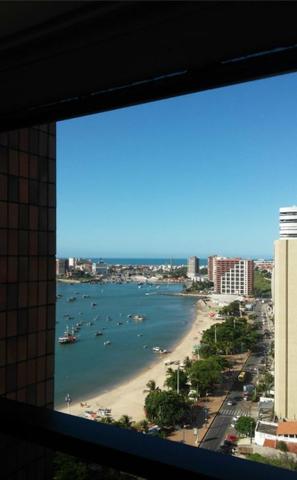 Flat mobiliado na Av. Beira Mar.