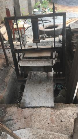 Venda de máquina de fazer bloco e canaleta - Foto 2
