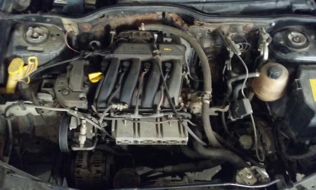 Sucata de Renault Megane RT 1.6 16v 2001 para retirada de peças - Foto 12