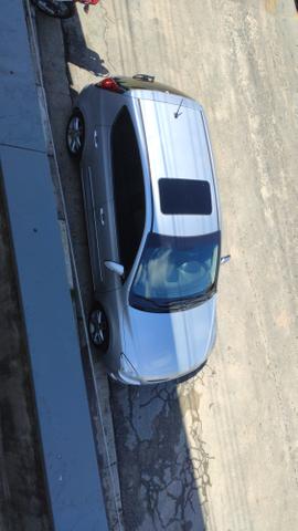 Hyundai i30 2.0 completo automático