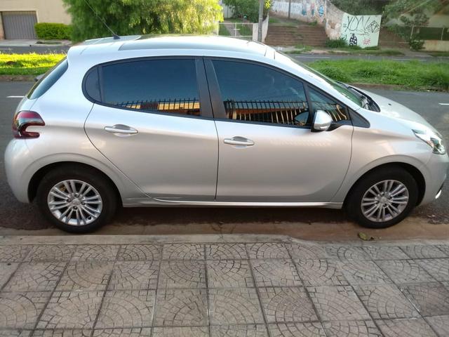 Peugeot 208 - Foto 7