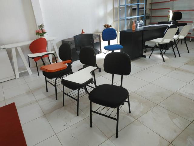 Mesas, armários, cadeiras e estantes - Foto 6