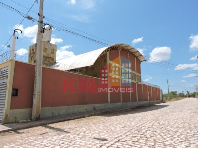 Vende-se ou aluga-se prédio comercial com galpão - KM IMÓVEIS