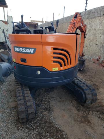 Mini escavadeira doosan dx 27z - Foto 2