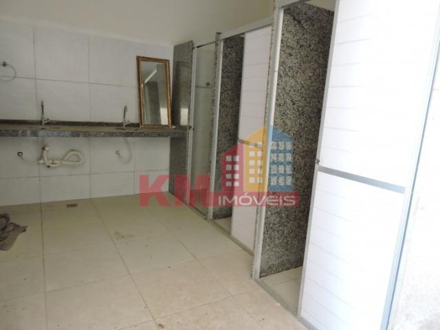 Vende-se ou aluga-se prédio comercial com galpão - KM IMÓVEIS - Foto 13