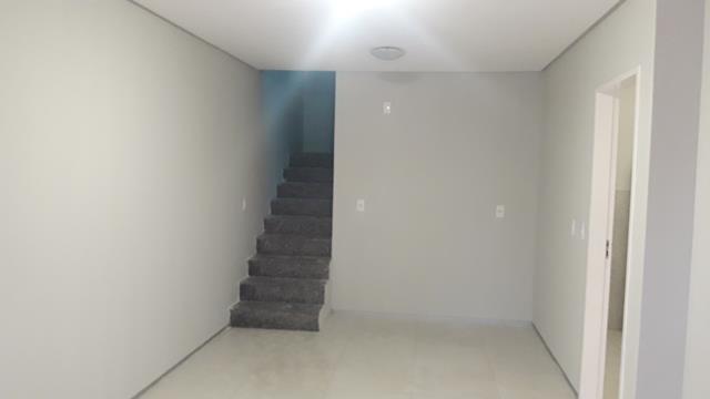 Vende-se casa duplex em condomínio - Foto 7