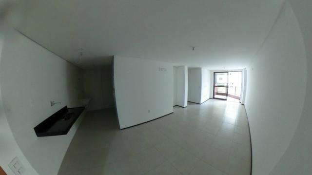Apartamento pertinho do mar e a poucos minutos do shopping