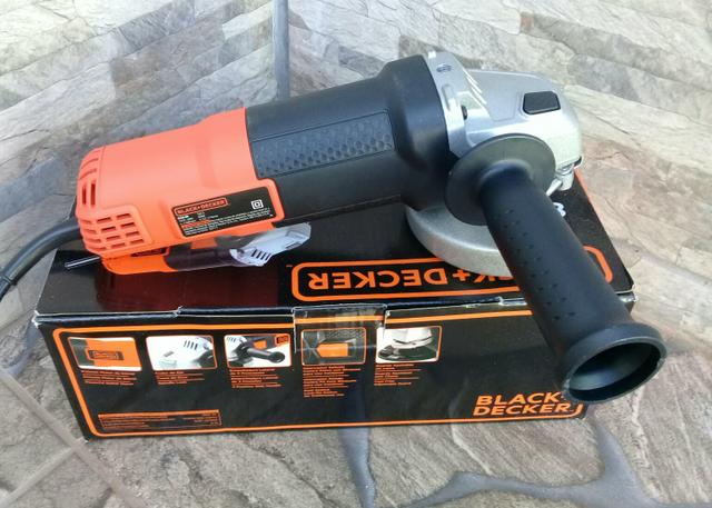 Esmerilhadeira Black decker