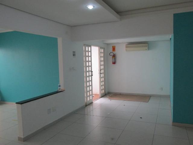 Casa Comercial - R. Sen. Souza Naves - (Próx. Av. Bandeirante - em frente Clinilab) - Foto 2