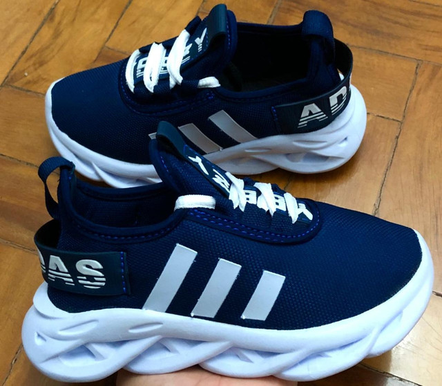 tenis adidas yeezy infantil