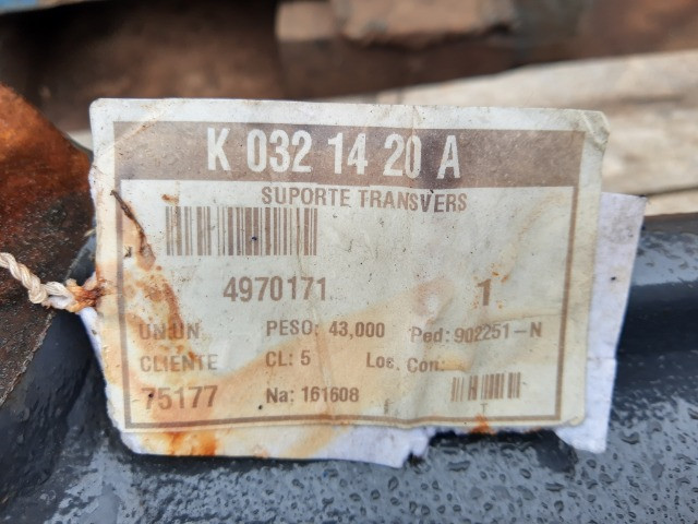 Suporte transversal aplicação Caminhão basculante articulado Volvo A25D / A30D p/n 4970171