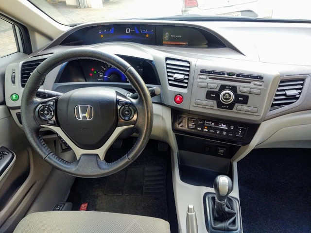 Honda Civic 1.8 Lxs 16v Flex Manual - Foto 11