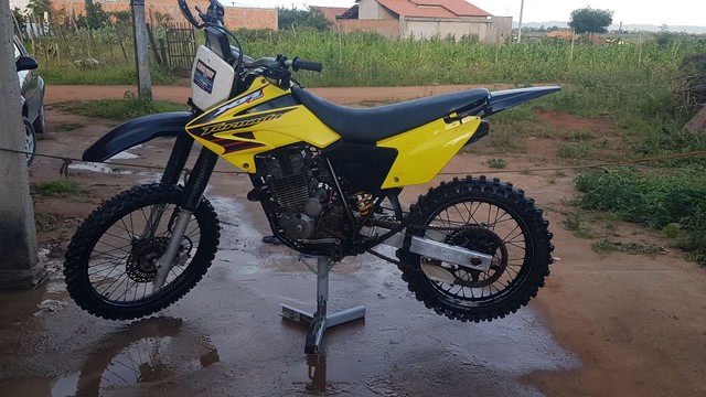 XR TORNADO 2008 $6.000