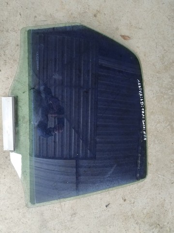 Vidro traseiro direito GM meriva - Foto 4