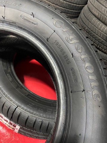 Par (02) pneus Crystone 195/65r15 - Foto 3