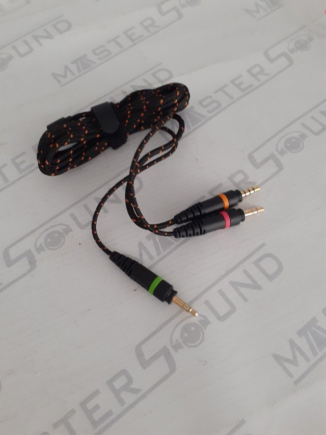 Cabo. 1P3 X 2P2. Revestido em malha. Com 3 metros. Novo.