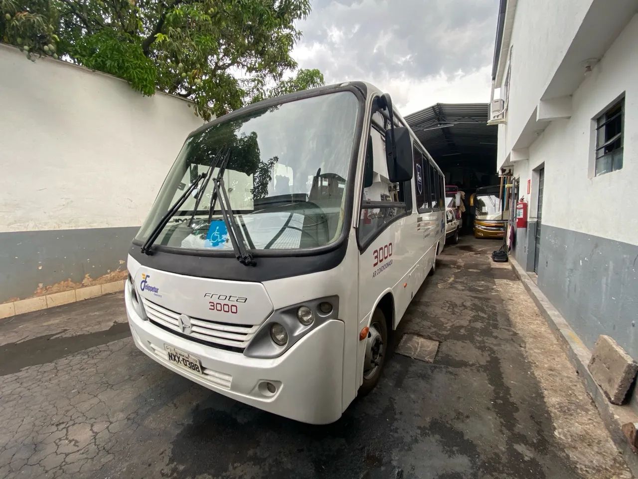 Vendo ou alugo 02 Micro-ônibus Mercedes Rodoviário  - Foto 14