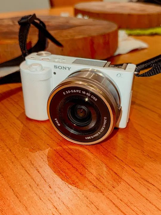 Câmera Sony ZV-E10 - Excelente estado