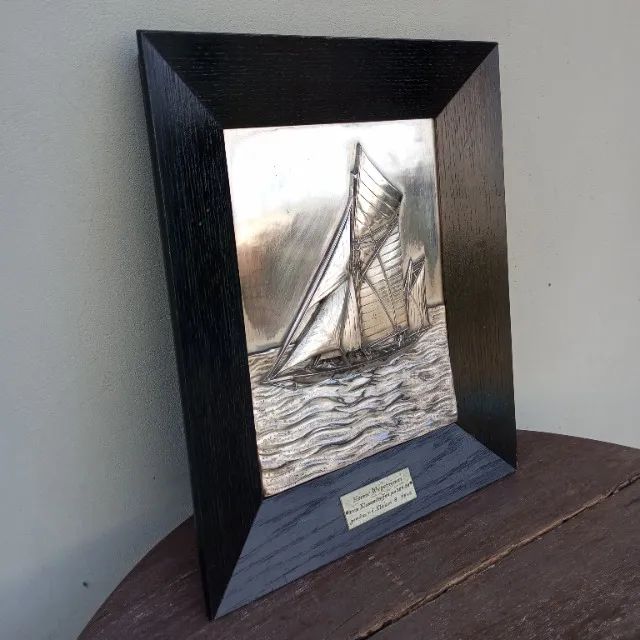 Lindo quadro representando um veleiro troféu de regata 1948 - Foto 4