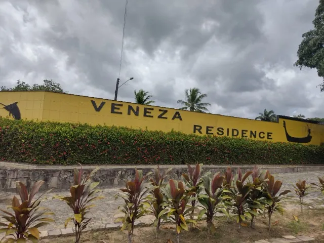 Terreno em condomínio Fechado Veneza residence Club Monjope - PE