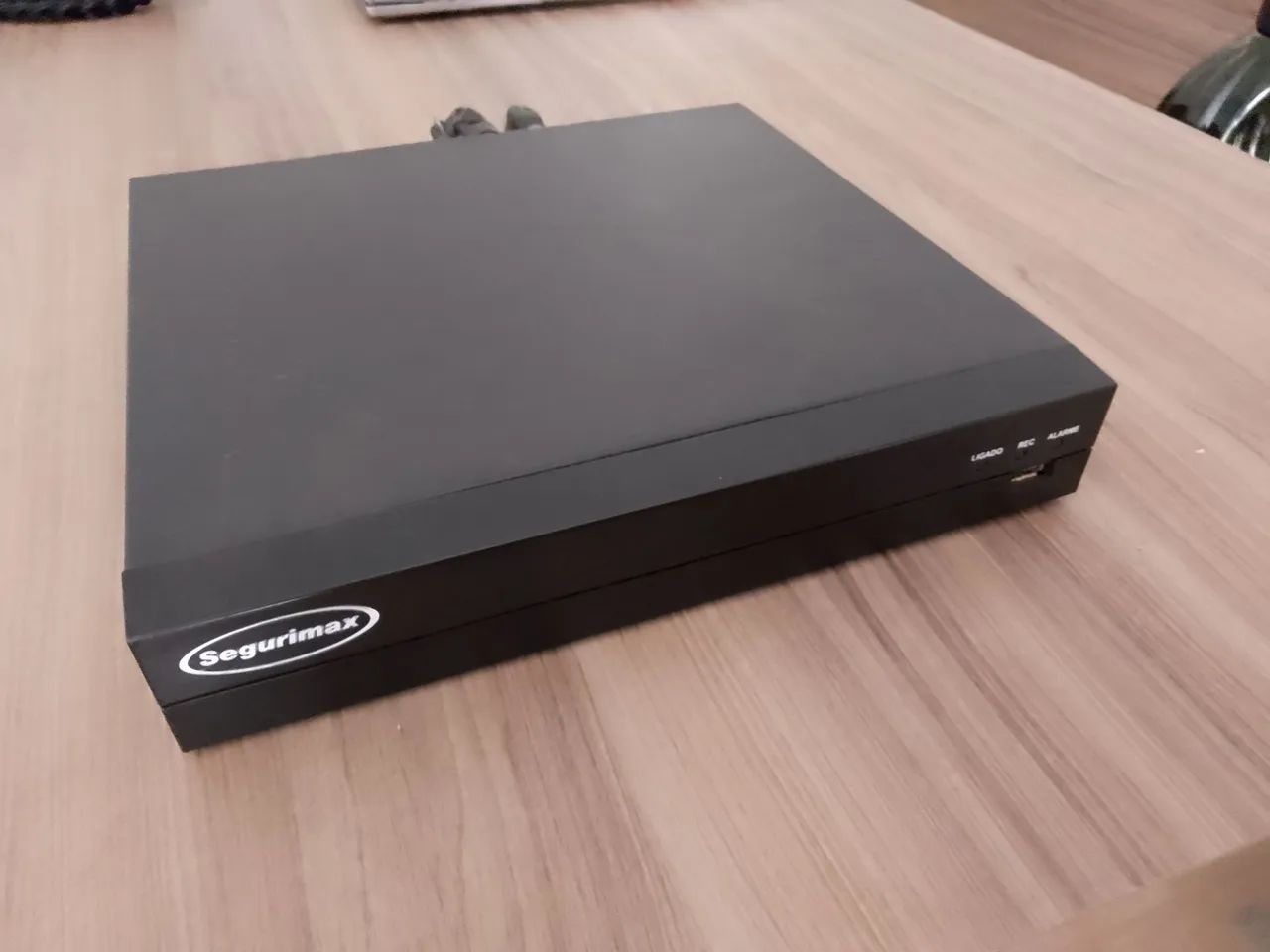 Gravador de Câmeras Segurimax 5 em 1 - pouco usado