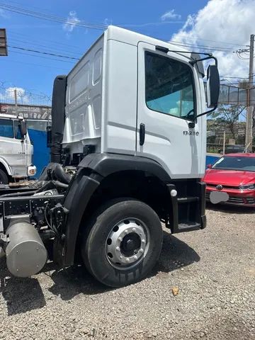Vw. 17 280 consteletion automatico  toco ano 2016.   - Foto 3