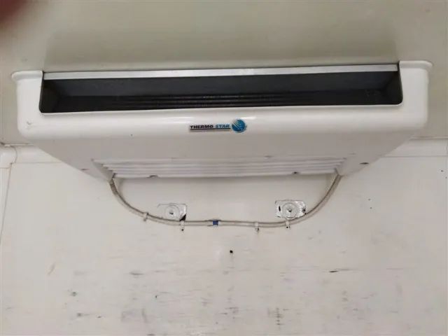 Baú Refrigerado 6,50 metros marca Fiber Truck c/ Piso Canaletado - Foto 3