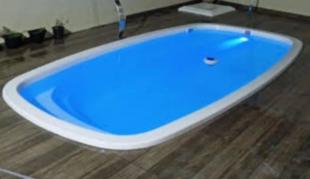 Piscina de fibra completa
