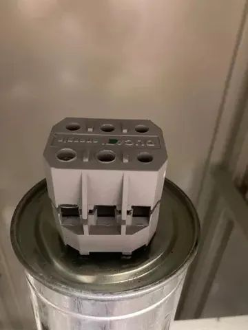 Célula Capacitiva De 15 Kvar/440v - Foto 3