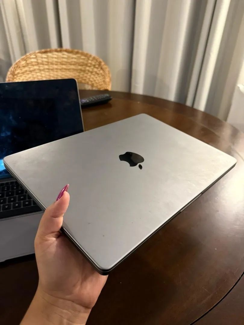 MacBook Pro M1 Pro (2021) - 14 Polegadas, 16GB RAM - Foto 3
