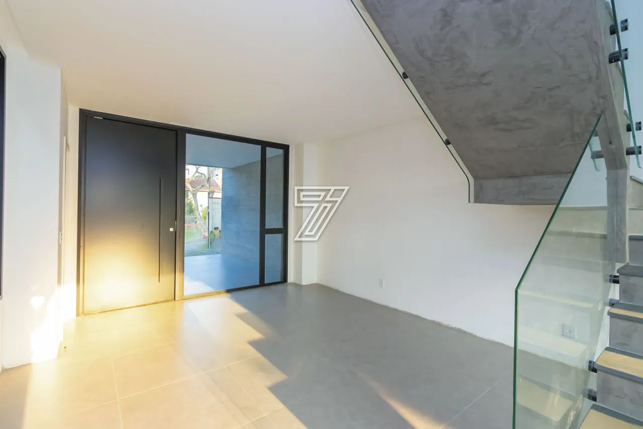 Sobrado a venda Mossungue com 197 m2 com 3 suites 2 vagas garagem - Foto 2