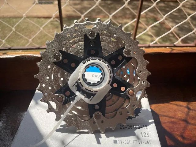 [NOVO] Cassete SHIMANO Ultegra CS-R8100 12V 11-30D - Foto 2