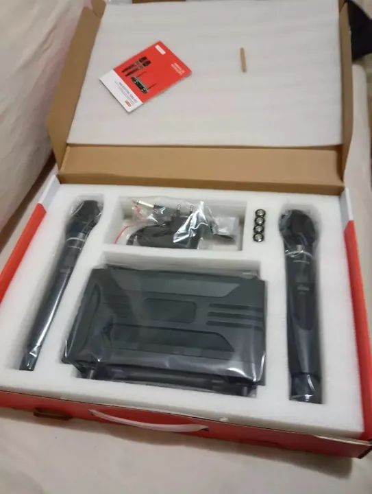 Microfone Sem Fio Wireless Profissional Tomate Mt-2302 Uhf Cor Preto