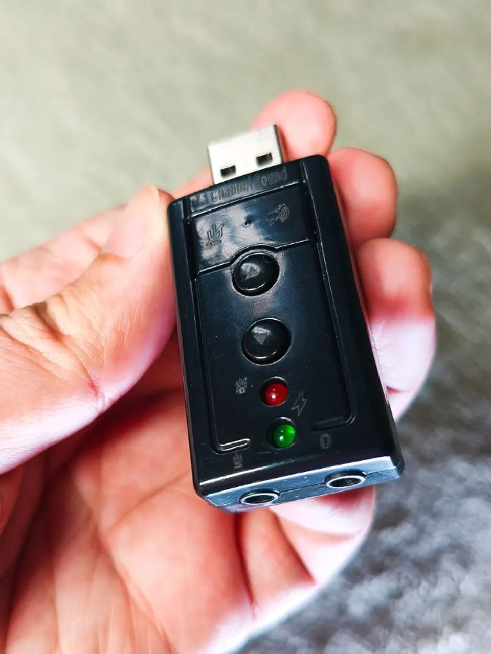 Adaptador de som USB externo 7.1 - Placa de áudio com entrada e saída P2 - Foto 3