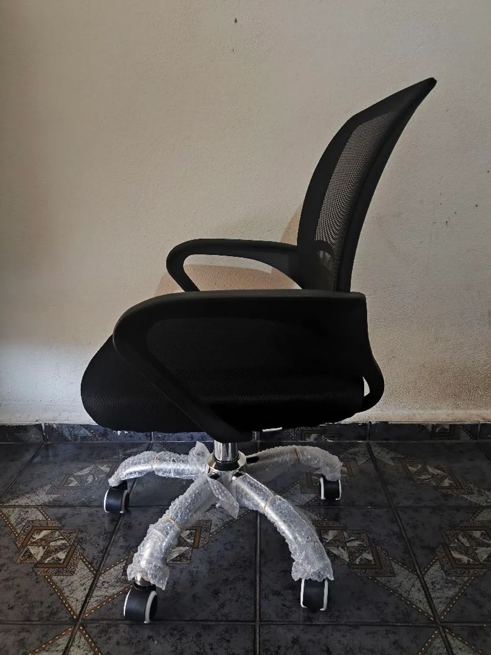 Vendo cadeira secretária Prizi  !!  - Foto 3