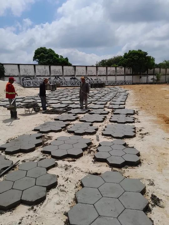 Estrutura metálica,Blocos de Concreto Hexagonais para Pavimentação
