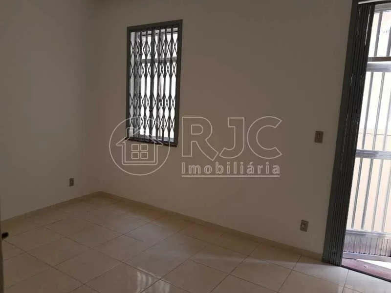 Imóvel para venda possui 157 metros quadrados com 2 quartos em Grajaú - Rio de Janeiro - R