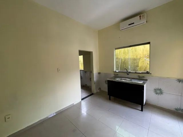 apartamento de 1 quarto otima localizacao esquina com a feira do lirio do valem em Manaus