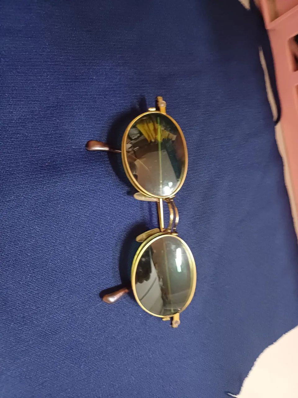 Óculos Redondos Vintage - Estilo e Elegância