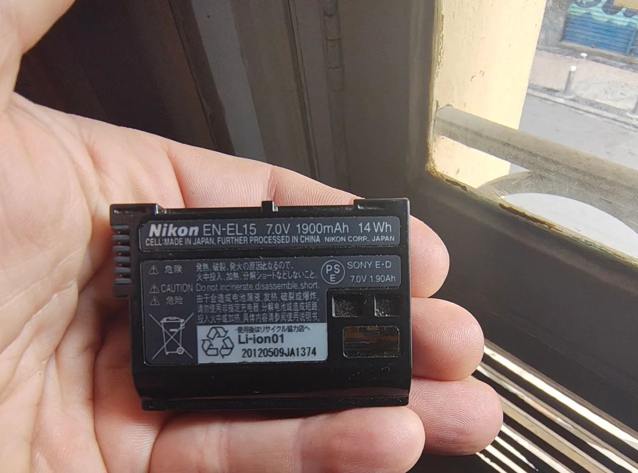 Bateria d7200 Nikon en el-15 Lithium Ion APENAS A BATERIA  - Foto 2