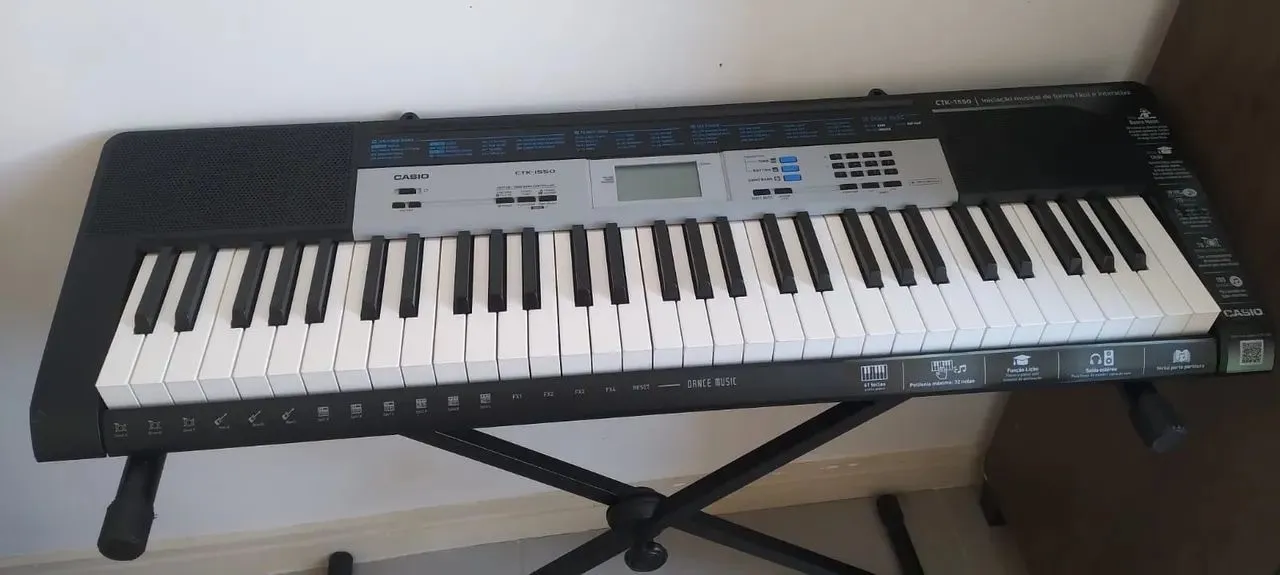 Teclado Casio CTK-1550 - perfeito em estado