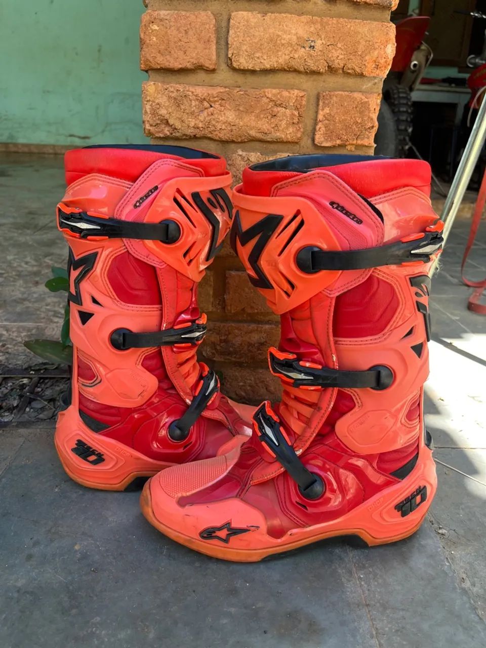 Bota Alpinestars Tech 10 para Motocross ou Trilhas