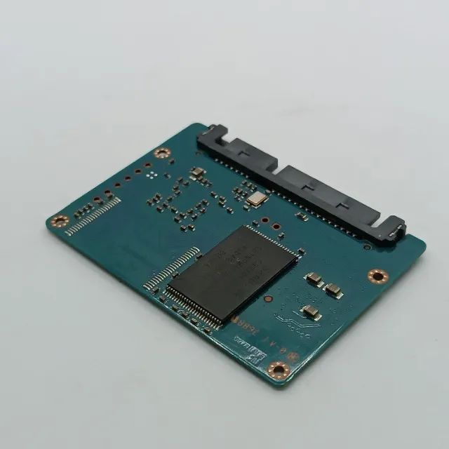 SSD Sandisk 16gb Half Slim SATA3 - Foto 2