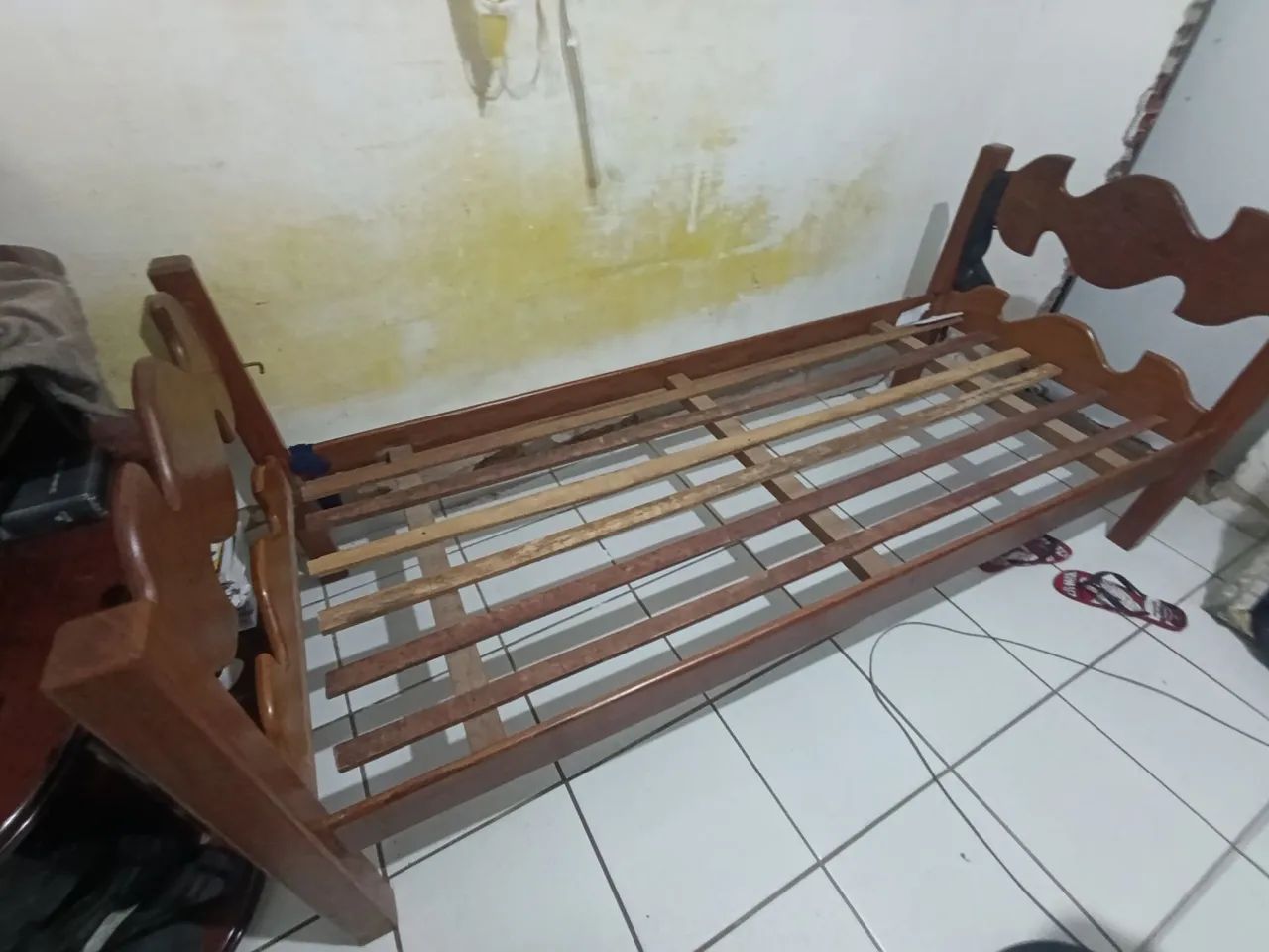 Vendo base de cama em perfeito estado - Foto 2