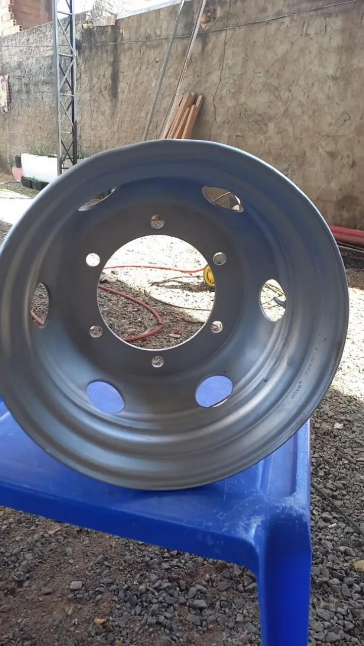 Roda de Caminhão 17.5 para MB Accelo e Delivery