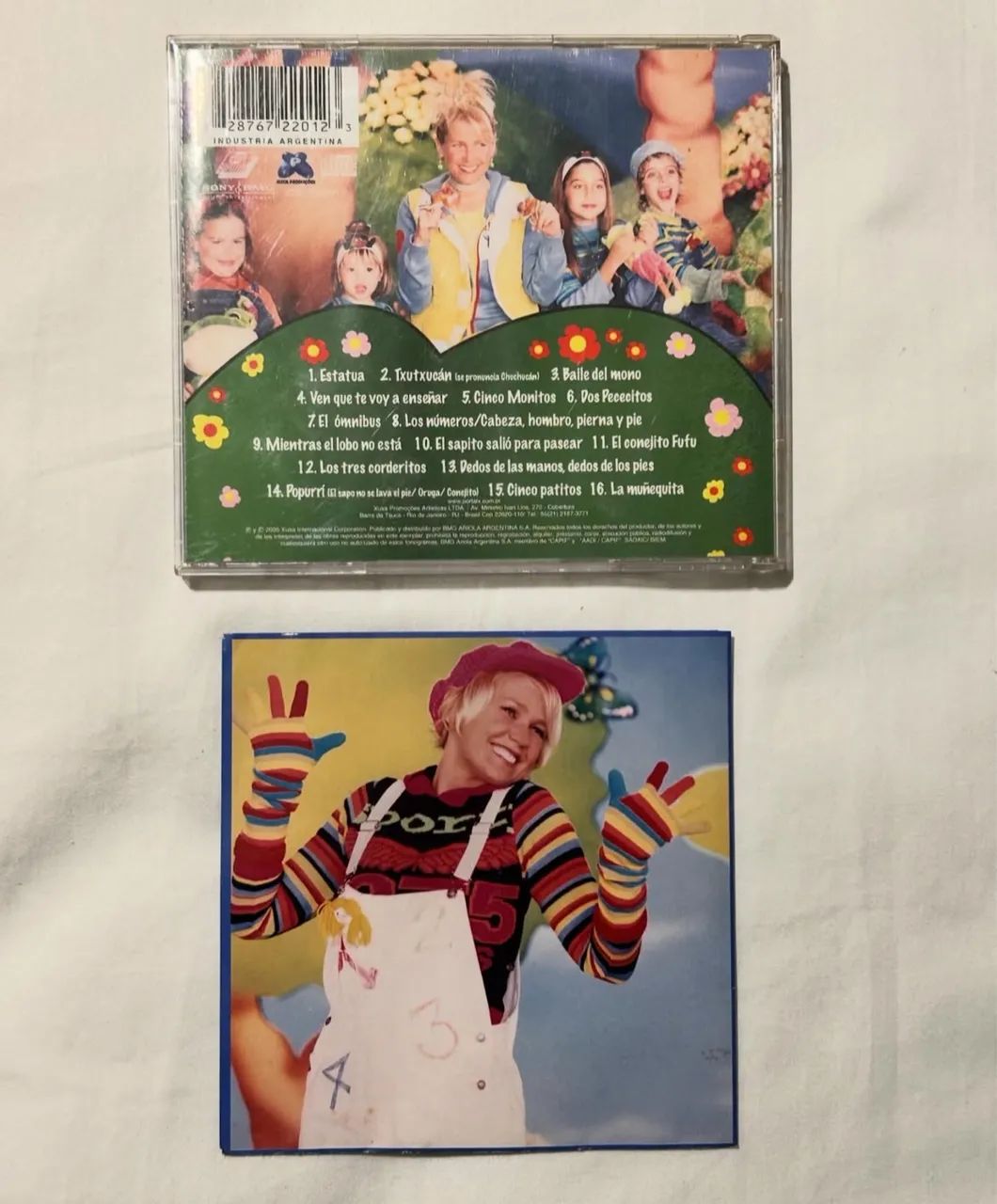 CD Xuxa espanhol, Solamente para bajitos - autografado  - Foto 3