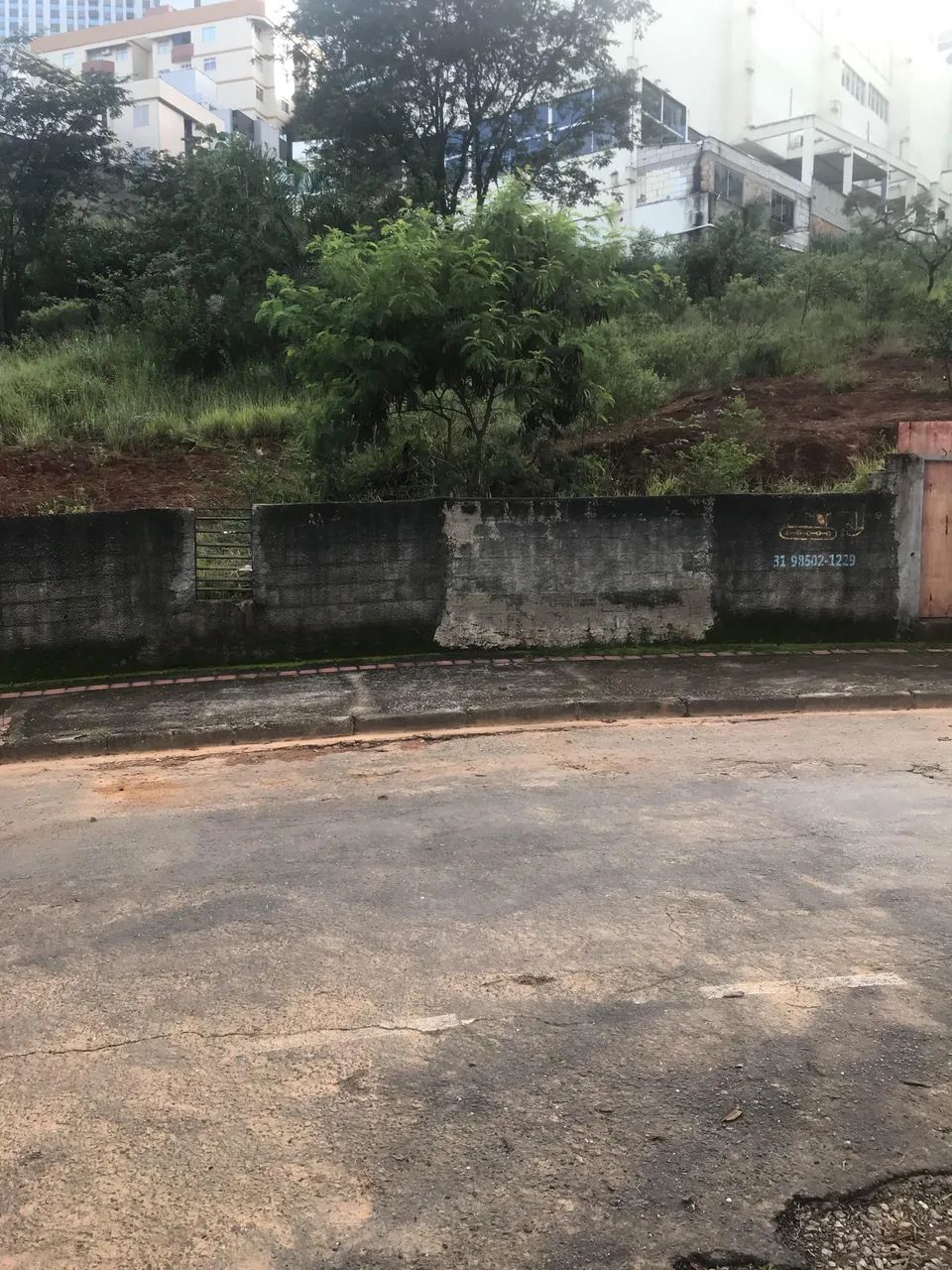 Lote com 900 m² à venda no Estoril, em BH - Foto 4