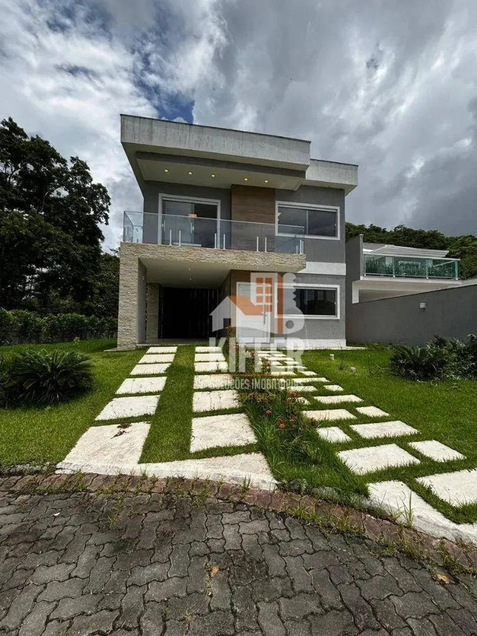 Casa com 3 quartos para alugar, 164 m² por R$ 6.600/mês - Cajueiros (Itaipuaçu) - Maricá/R