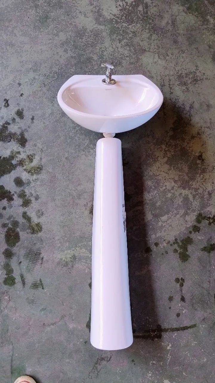 Pia completa com coluna torneira e ralo