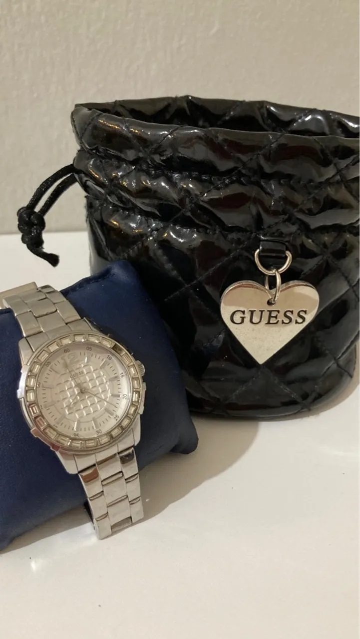 Relógio Guess com Acessórios